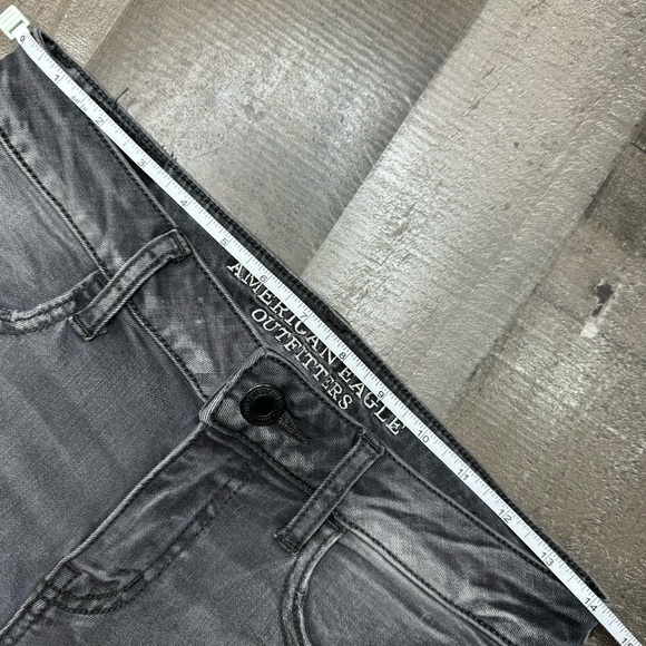 American Eagle Distressed Super Low Jeggings size 6 - Picture 11 of 12